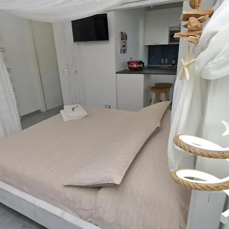 Amare Il Mare E * コルニリア